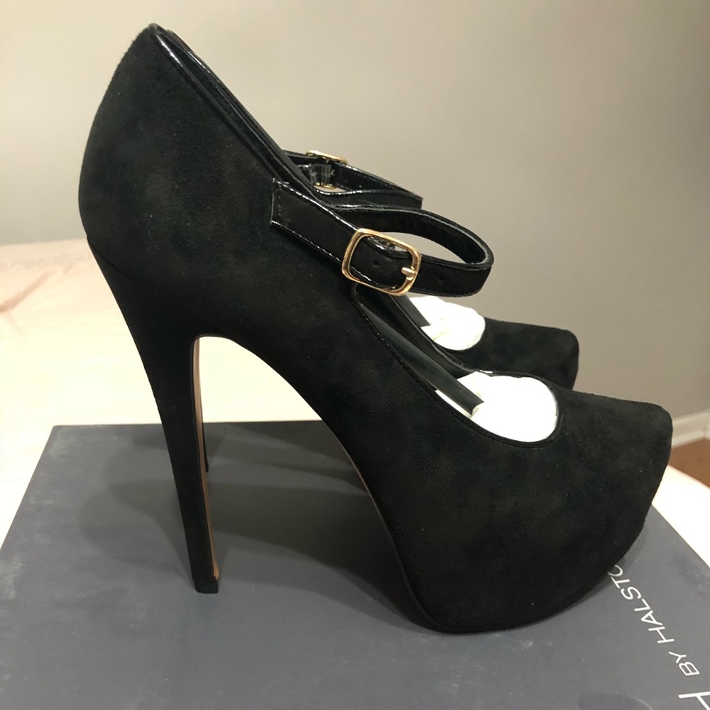 H by Halston Stiletto